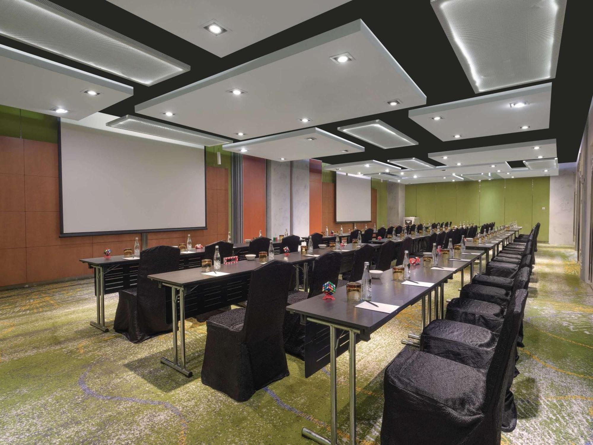 Pullman Jakarta Central Park Экстерьер фото Meeting room