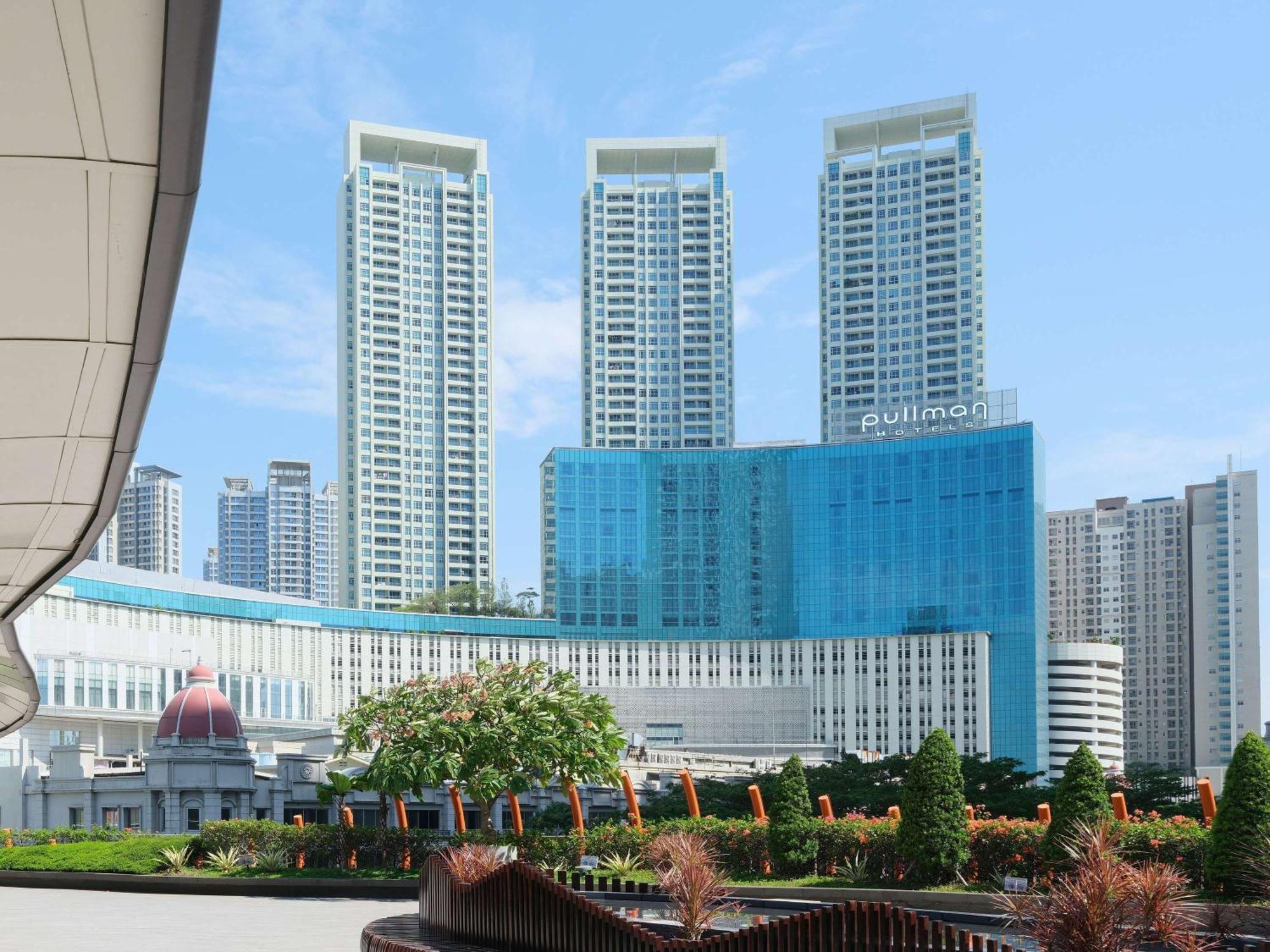 Pullman Jakarta Central Park Экстерьер фото The complex in 2016